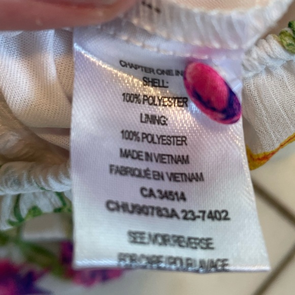 Tamara H., XS (loose, prob fit Sm) sheer over lining floral elastic waist top - Picture 5 of 7